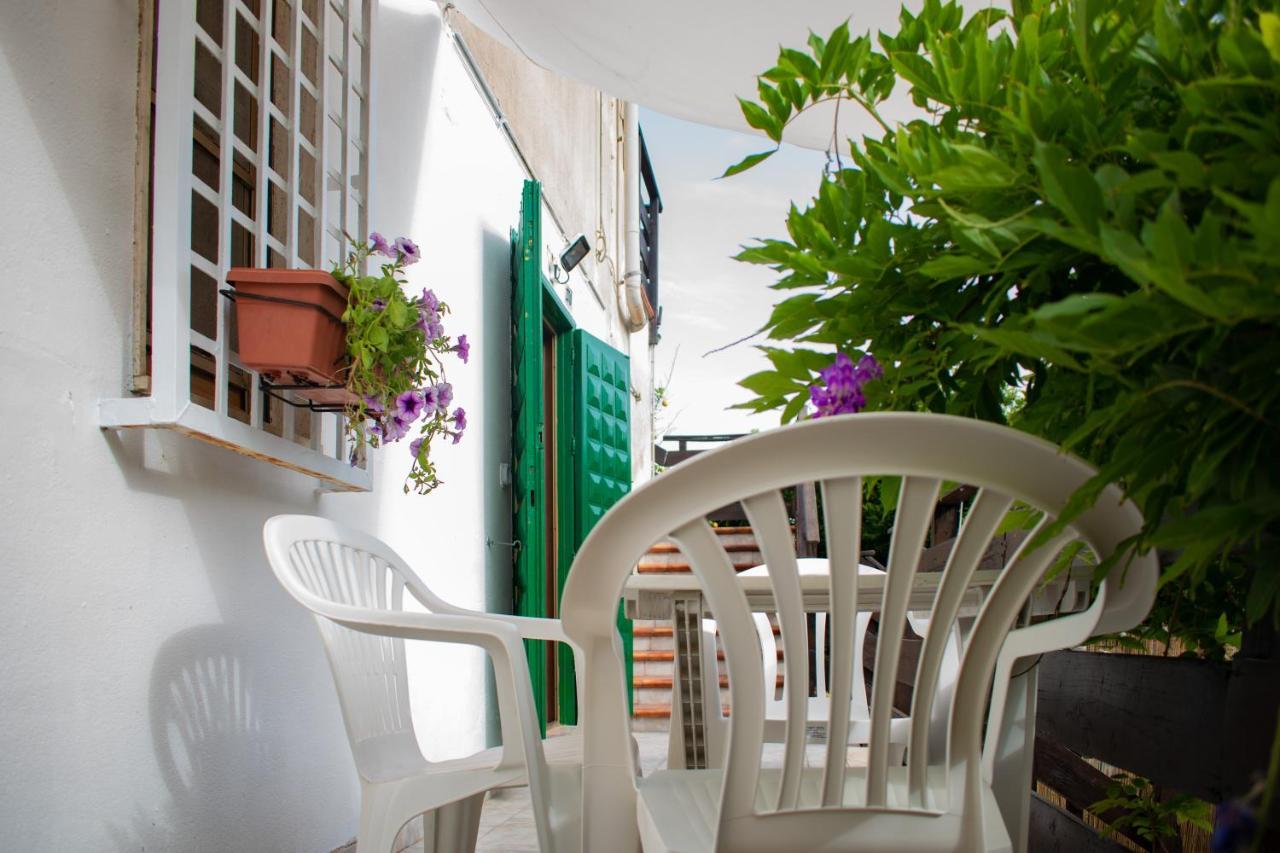 Casa Vacanze "Villa Severina" Iun R6166 R6692 Carbonia Exterior foto
